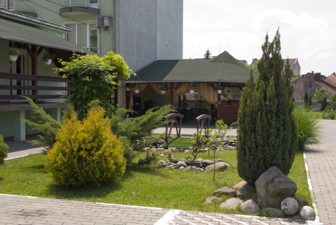 Hotel Perla Satu Mare Exterior foto
